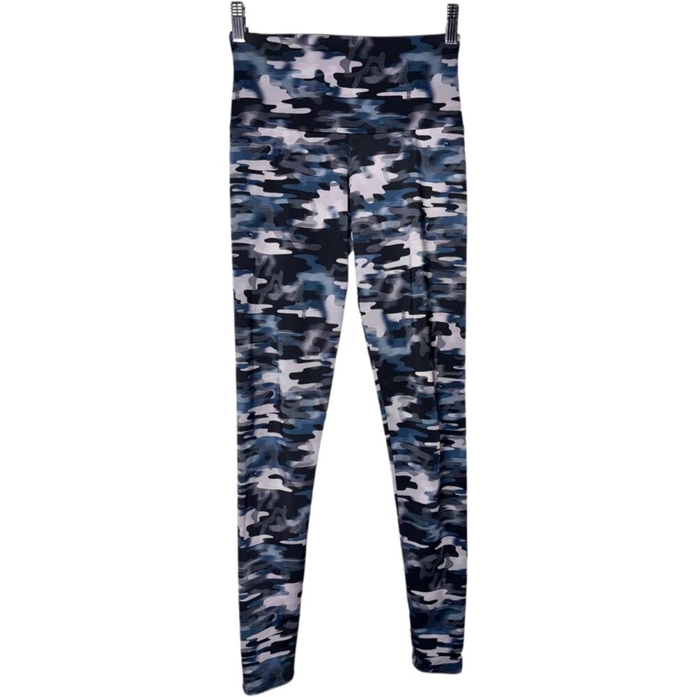 Onzie Hot Yoga Leggings Women's Size XS Stormy Camo blue, black, white, gray